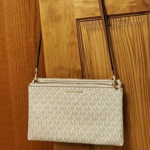 Michael Kors crossbody